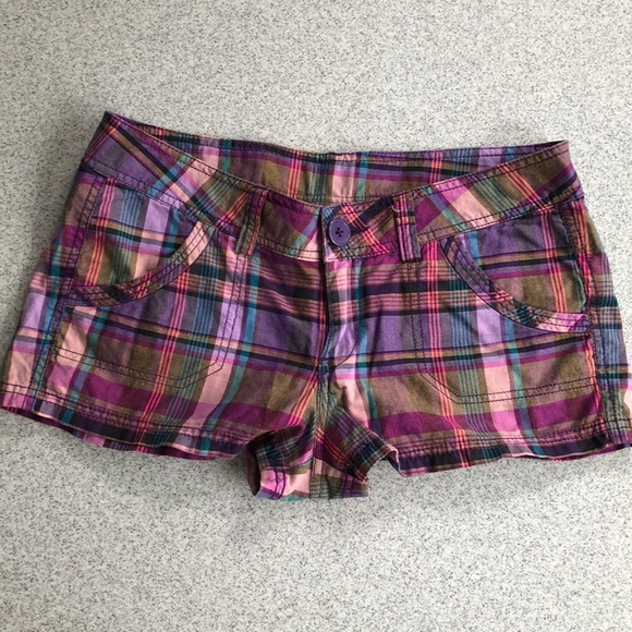 H&M Pants - Plaid shorts